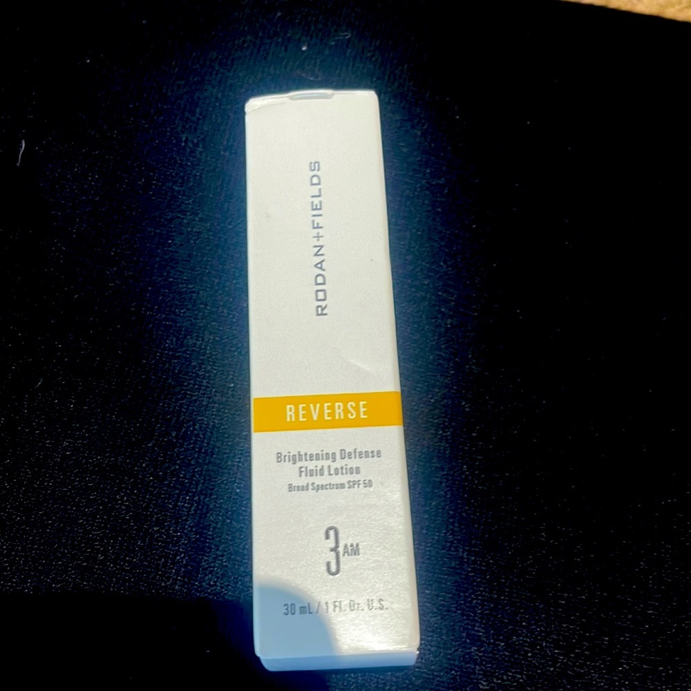Rodan and Fields reverse brightening defense fluid lotion, 3 AM.